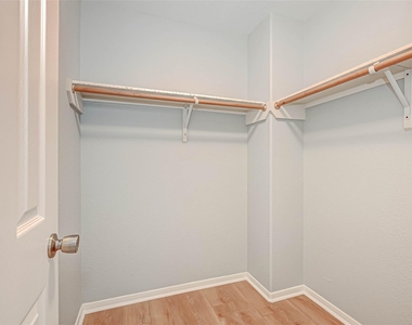 5514 Saddle Bred Drive - Photo Thumbnail 39
