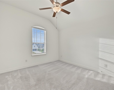 4802 Albany Shores - Photo Thumbnail 34