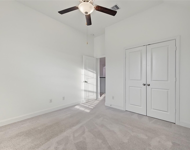 4802 Albany Shores - Photo Thumbnail 31