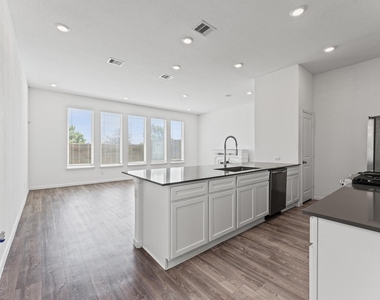 5667 Foggy Vine Court - Photo Thumbnail 9