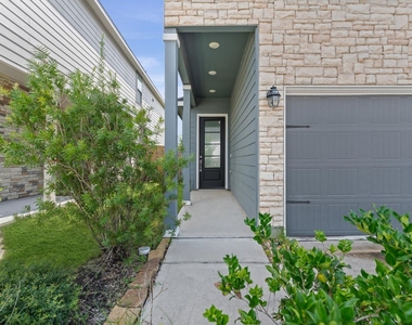 5667 Foggy Vine Court - Photo Thumbnail 2