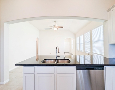6303 Prince Place Drive - Photo Thumbnail 3