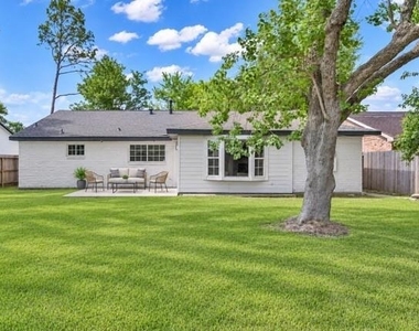 6026 Willowbend - Photo Thumbnail 22
