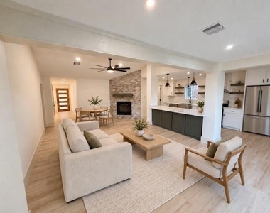 6026 Willowbend - Photo Thumbnail 4