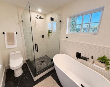 6026 Willowbend - Photo Thumbnail 14