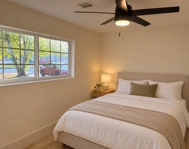 6026 Willowbend - Photo Thumbnail 11