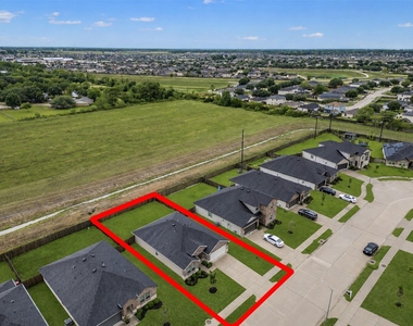 7318 Audubon Russet Drive - Photo Thumbnail 5