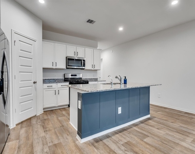 7318 Audubon Russet Drive - Photo Thumbnail 42