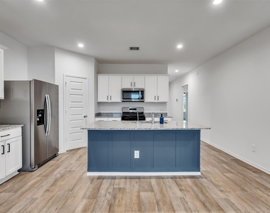 7318 Audubon Russet Drive - Photo Thumbnail 41