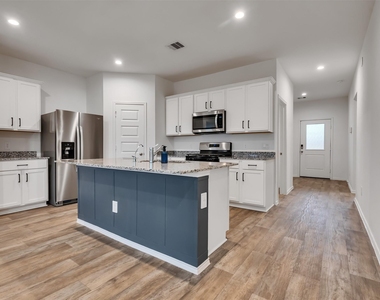 7318 Audubon Russet Drive - Photo Thumbnail 40