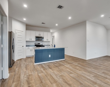 7318 Audubon Russet Drive - Photo Thumbnail 22
