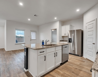 7318 Audubon Russet Drive - Photo Thumbnail 20