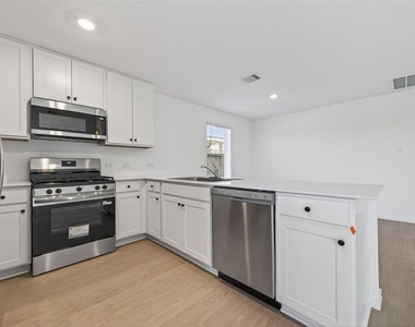 26830 Scarlet Willow Drive - Photo Thumbnail 8