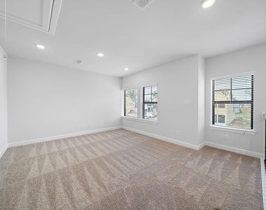 1502 Noble Park Drive - Photo Thumbnail 14