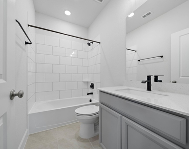 1502 Noble Park Drive - Photo Thumbnail 17