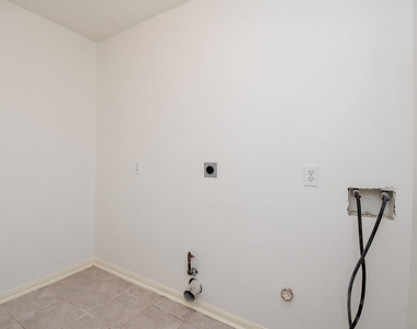 13111 Ivyhurst Lane - Photo Thumbnail 24