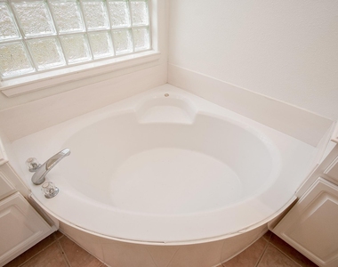 13111 Ivyhurst Lane - Photo Thumbnail 21