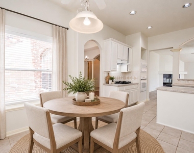 13111 Ivyhurst Lane - Photo Thumbnail 7