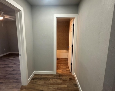 6504 Canal Street - Photo Thumbnail 8