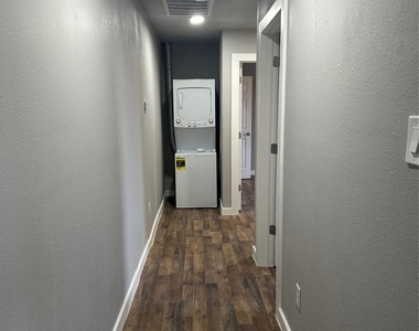 6504 Canal Street - Photo Thumbnail 6
