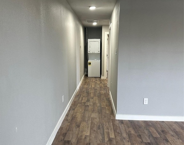 6504 Canal Street - Photo Thumbnail 5