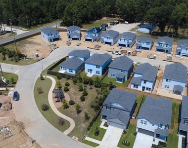 7855 Bergamot Circle - Photo Thumbnail 2