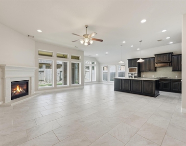 3338 Sterling Breeze Lane - Photo Thumbnail 9
