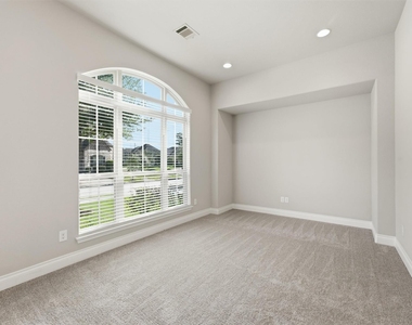 3338 Sterling Breeze Lane - Photo Thumbnail 2