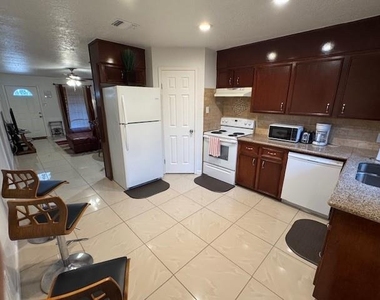 8951 Dirby Street - Photo Thumbnail 13