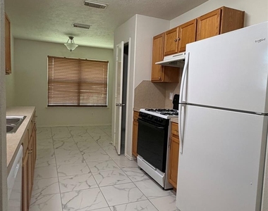 8943 Farm Ridge Lane - Photo Thumbnail 5