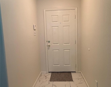 8943 Farm Ridge Lane - Photo Thumbnail 4