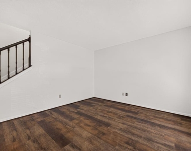 16506 Canario Drive - Photo Thumbnail 5