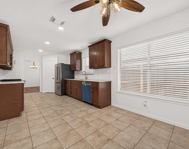 16506 Canario Drive - Photo Thumbnail 23