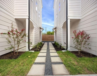 1713 Mary Street - Photo Thumbnail 27