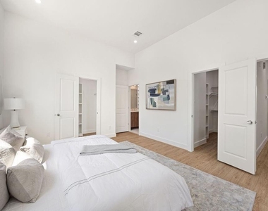 1713 Mary Street - Photo Thumbnail 21