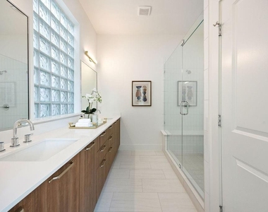 1713 Mary Street - Photo Thumbnail 24