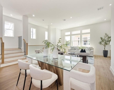 1713 Mary Street - Photo Thumbnail 15