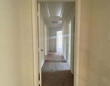 2107 Mule Ridge Drive - Photo Thumbnail 11