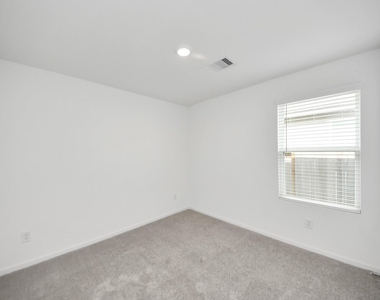 1314 Charlotte Way - Photo Thumbnail 11