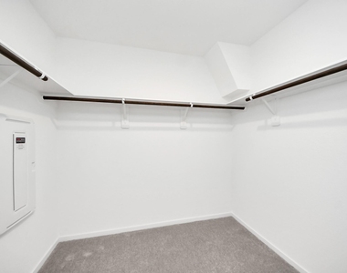 1314 Charlotte Way - Photo Thumbnail 36