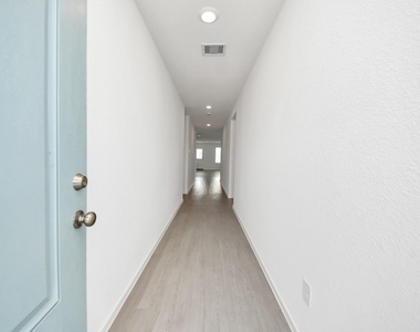 1314 Charlotte Way - Photo Thumbnail 3