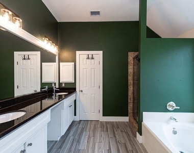 2306 Coleridge Court - Photo Thumbnail 24