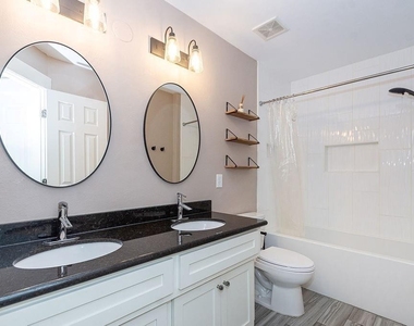 2306 Coleridge Court - Photo Thumbnail 36