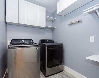2306 Coleridge Court - Photo Thumbnail 18