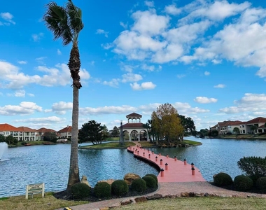 18910 Villa Bergamo Lane - Photo Thumbnail 30