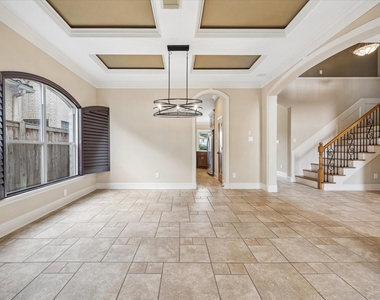 18910 Villa Bergamo Lane - Photo Thumbnail 25