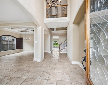 18910 Villa Bergamo Lane - Photo Thumbnail 21