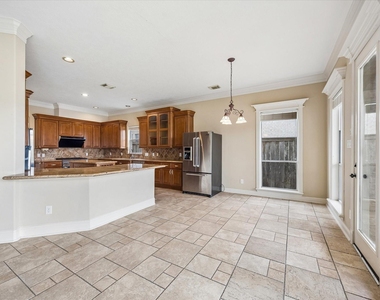 18910 Villa Bergamo Lane - Photo Thumbnail 5
