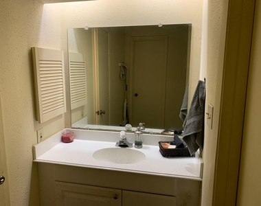 9607 Eday Drive - Photo Thumbnail 10