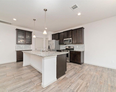7966 Fijian Cypress Drive - Photo Thumbnail 18